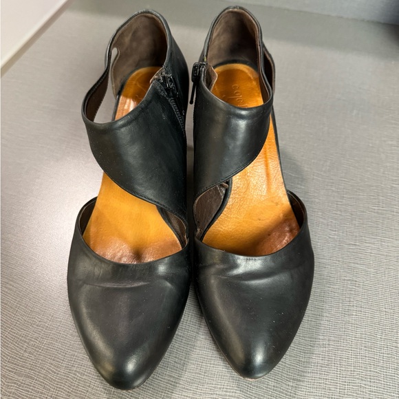 COCLICO Asymmetric Strap Black Leather Heels SZ 36.5 - Picture 1 of 7